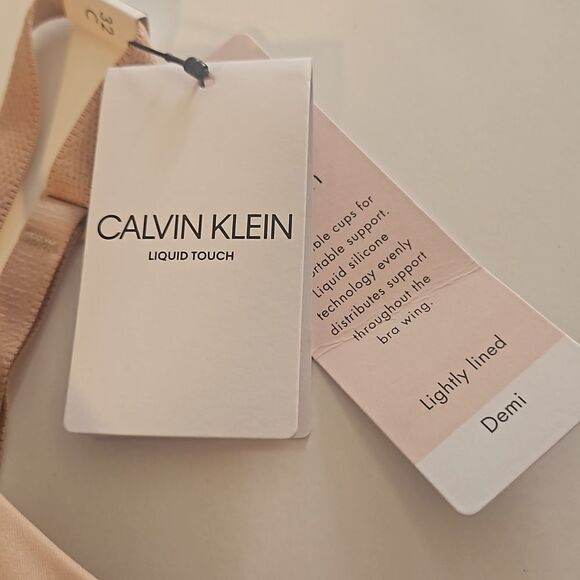 CALVIN KLEIN LIQUID TOUCH BRA NEW - Picture 2 of 5